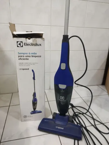 Aspirador de pó Electrolux 127V