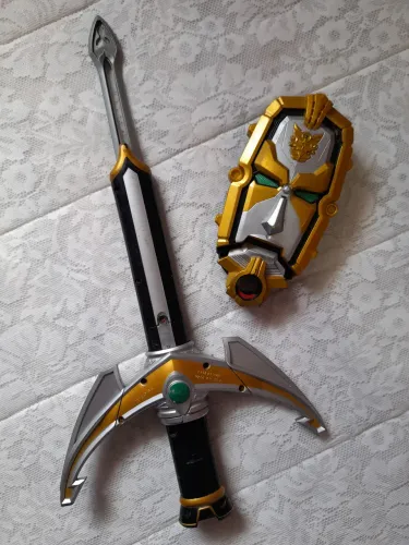 Lote Power Rangers - Morfador Megaforce e Bastão Mágico Mystic Force