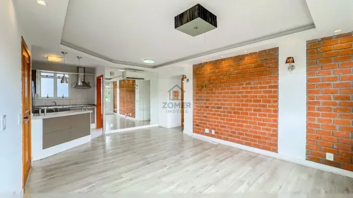 Apartamento com 74 metros 2 quartos 2 vagas no bairro Vila Ipiranga - Porto Alegre - RS