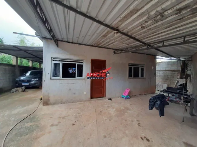 Casa para Venda de 03 Quartos na Barrinha, Viçosa MG.