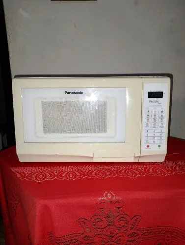 Microondas 20 litros semi novo