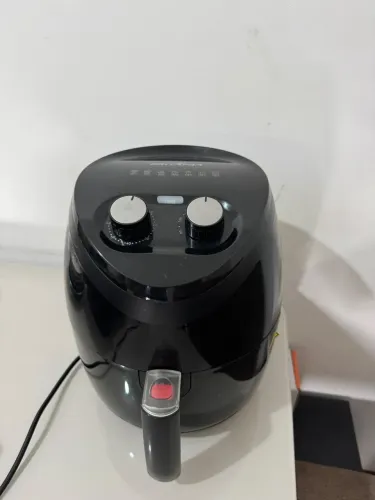 Vendo Air Fryer Britânia Preta 3,5L