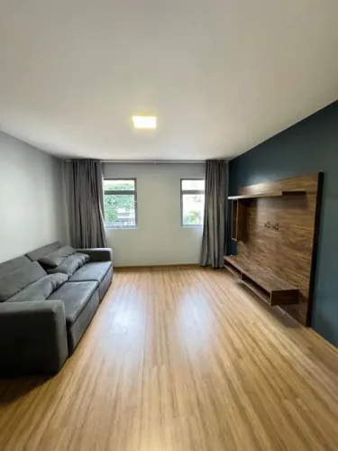 Apartamento com 2 dormitórios para alugar, 58 m² por R$ 2.550,00/mês - Centro - Londrina/P