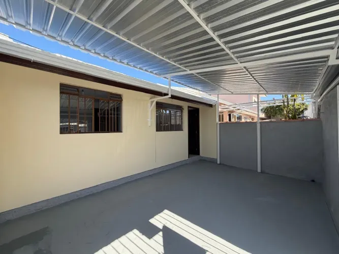 CASA PARA LOCAÇÃO NO ALTO BOQUEIRÃO!