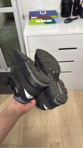 New balance 2002r Phantom black cordura