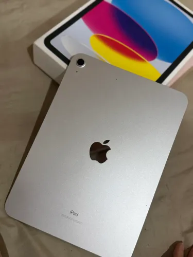 iPad 10 256gb cor Silver + Apple Pencil ?
