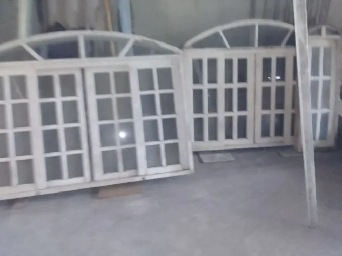 Janelas e portas e capelas