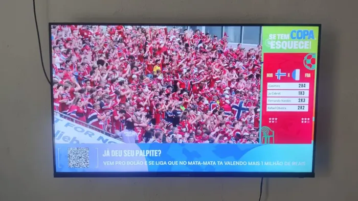 Vendo tv nova na caixa 
