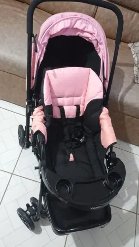 Carrinho de bebê + ninho com almofada e mosqueteiro por $500 no pix 