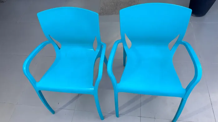 2 Lindas Cadeiras da Tramontina Azul Tífani
