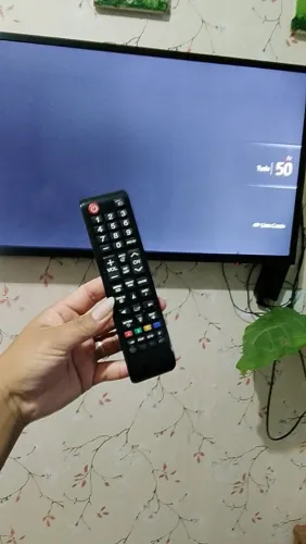 Vendo tv 32 polegadas funcionando perfeitamente mais informações chamar PV *)
