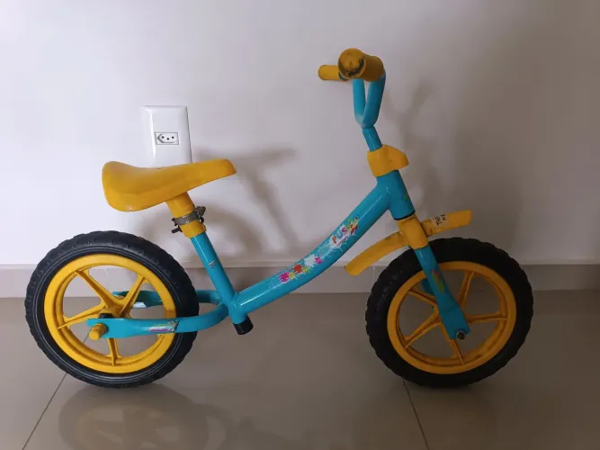 Bicicleta infantil de equilíbrio sem pedal