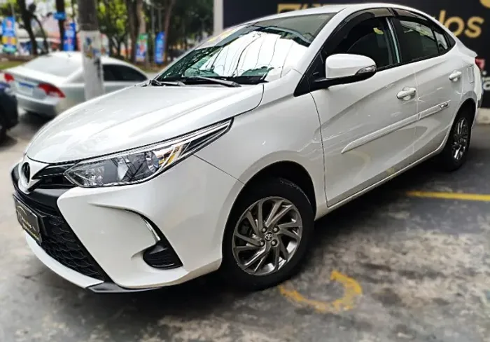 Toyota Yaris XS Sedan 1.5 Flex 16V 4P Aut. 2024
