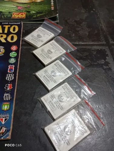 5 álbuns brasileiros e América a venda. Incompletos + lote figurinhas 