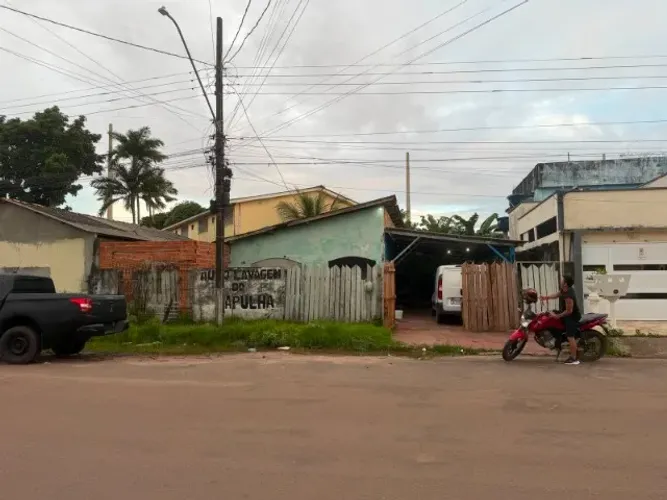 Vendo casa no Pacoval em processo de titulação