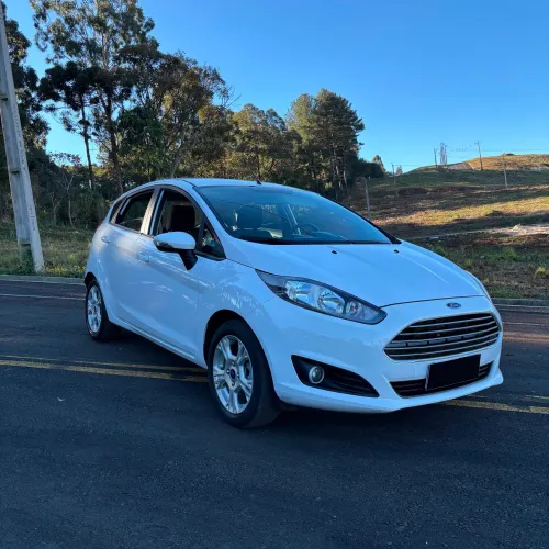 Ford Fiesta 1.6 16V Flex Aut. 5P 2016