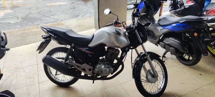 Honda CG START 160 prata 2024 Shalon veículos Cariacica 