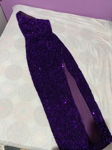 Vestido lantejoulas com forro Tamanho M