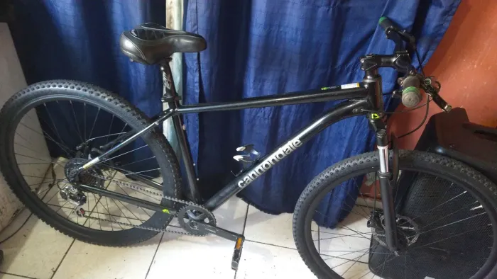 Bicicleta aro 29 andando perfeitamente. Faço entrega