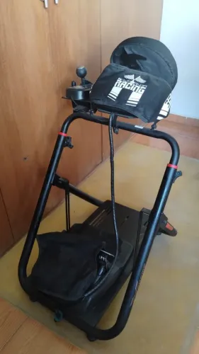 Volante Logitech G293 + Cockpit Extreme Simracing + Câmbio Driving Force