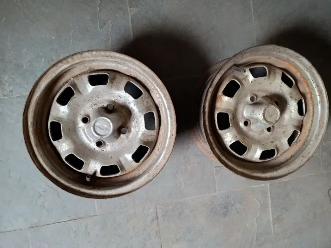Rodas original GM, para Kadett. ( Aro 13 ).
