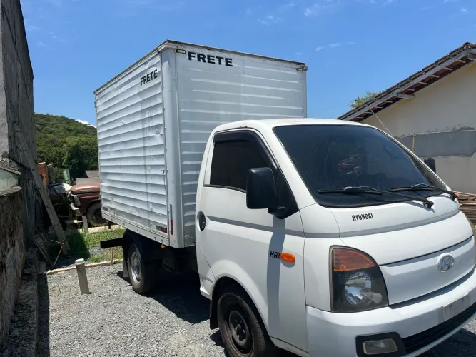 Sucata Hyundai HR peça venda cabine motor 16v euro 5 e cabine hr 2014 c/ arbg