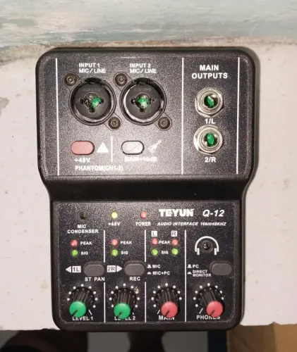 Mesa de som 2 canais, teyun q12