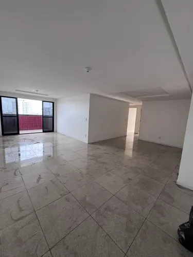 Vendo apartamento no Residencial Mirante do Farol.