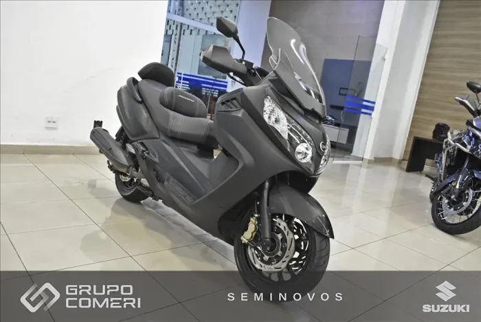 DAFRA MAXSYM 400I