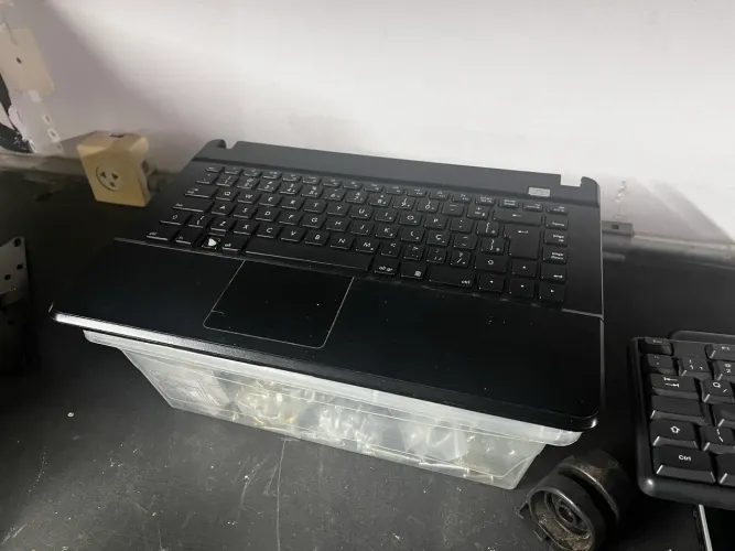 Laptop Win 10 Funcionando 