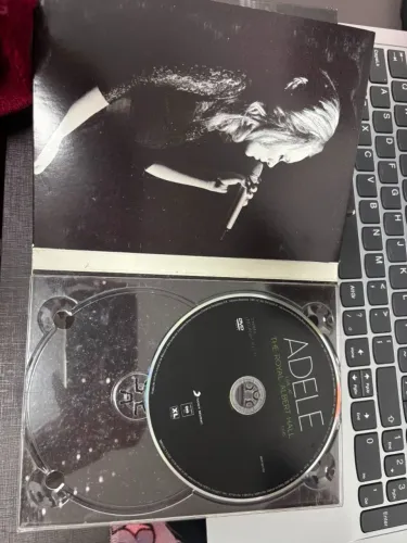 DVD Adele Live at the Royal Albert Hall - Somente DVD, sem CD