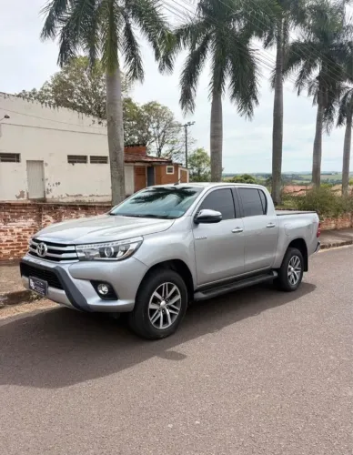 Toyota Hilux CD SRX 4X4 2.8 TDI 16V Diesel Aut. 2018