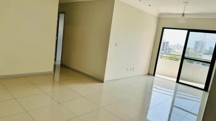 Aluga-se lindo apto no Ed. Porto do Sol de 102 metros quadrados, 3/4 sendo 1 suíte é 2 ban