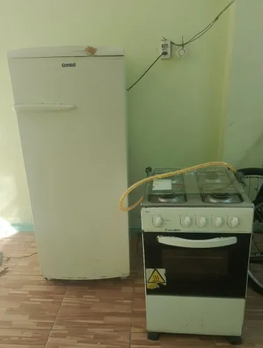 Geladeira e fogão informação adicional fogão Esmaltec 4 bocas com acendimento acendimento