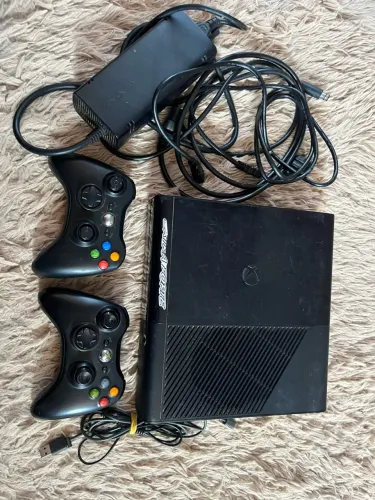 Videogame Xbox 360 completo.