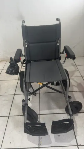 Cadeira de roda elétrica