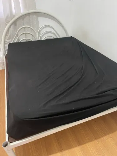 Cama de casal de ferro + excelente colchão de molas