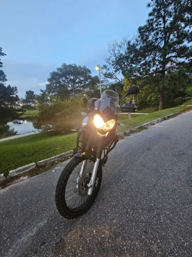 VENDO XTZ 250 TENÉRÉ