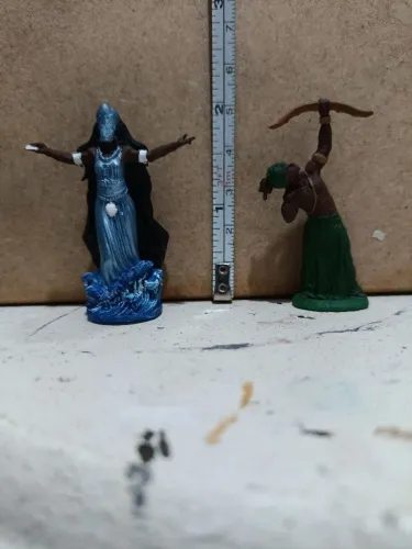 Miniaturas de entidades e orixás 5cm de resina 3D 