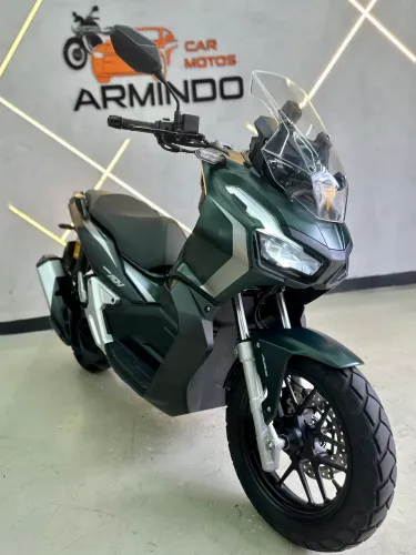 Honda Adv 150 - Ano 2024