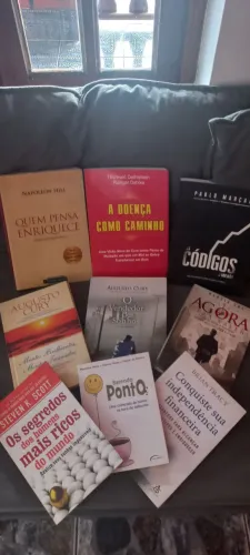 COLEÇÃO DE LIVROS