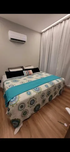 Cama Box King Size com Colchão de Molas Ensacadas
