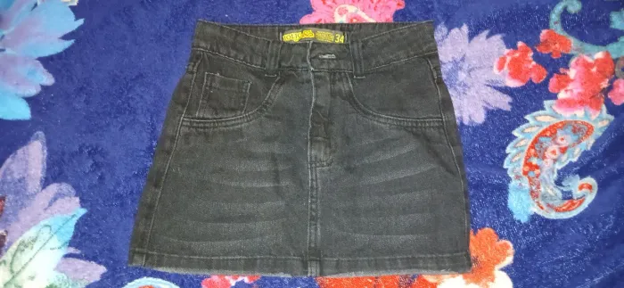 Saia jeans preta. Tamanho 34, nova e sem etiqueta