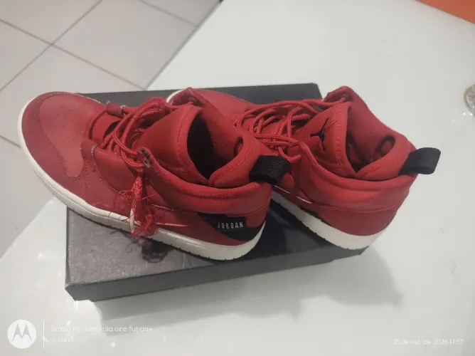 Tênis Jordan original ( número 37)