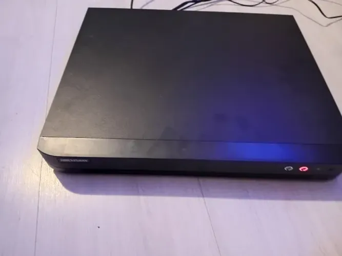 Dvr 32 canais hikivision com hd 2t Seagate