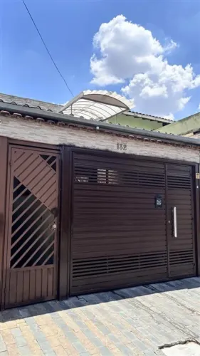 Casa para venda tem 198 metros quadrados com 10 quartos em Cidade São Mateus - São Paulo -
