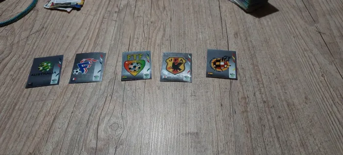 escudos retirados  da copa mundo 2006