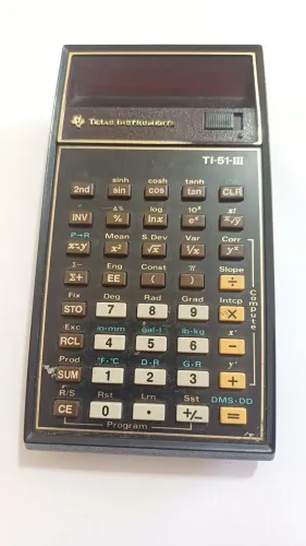 Calculadora Texas Instruments TI-51-III (não liga)