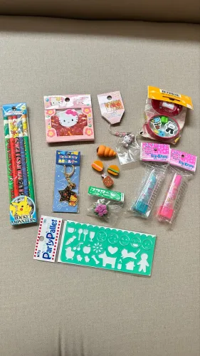 Kit papelaria kawaii - Hello Kitty - Pokemon - Tamagotchi- Japão 