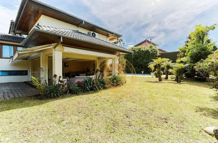 Casa com 4 dormitórios para alugar, 269 m² - Santa Felicidade - Curitiba/PR